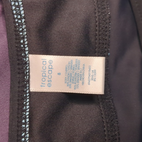 Tropical Escape Tankini Swimsuit Top - Picture 5 of 5